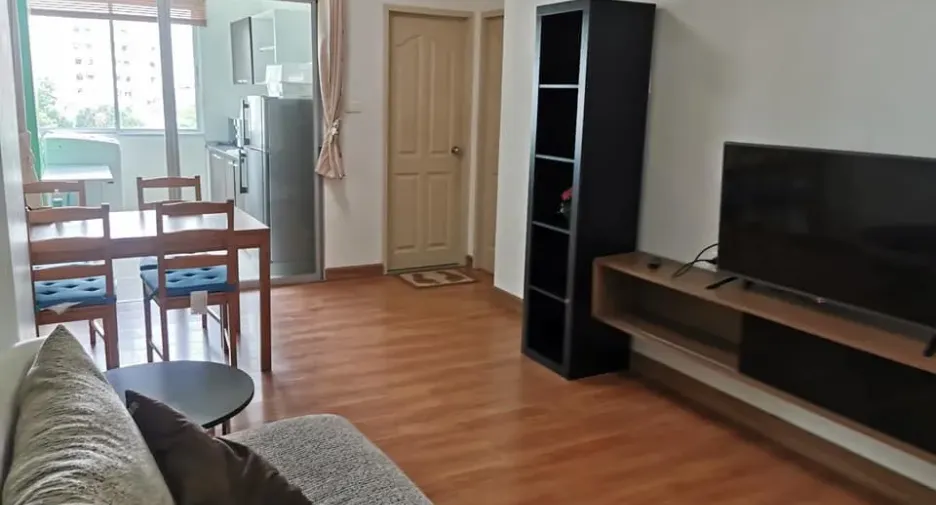 For sale 1 bed condo in Huai Khwang, Bangkok