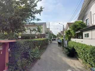 For sale 5 Beds house in Bang Khen, Bangkok