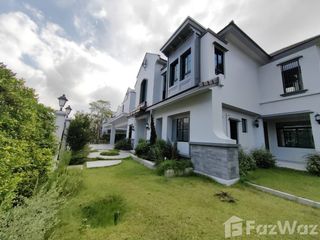 For sale 5 Beds house in Taling Chan, Bangkok