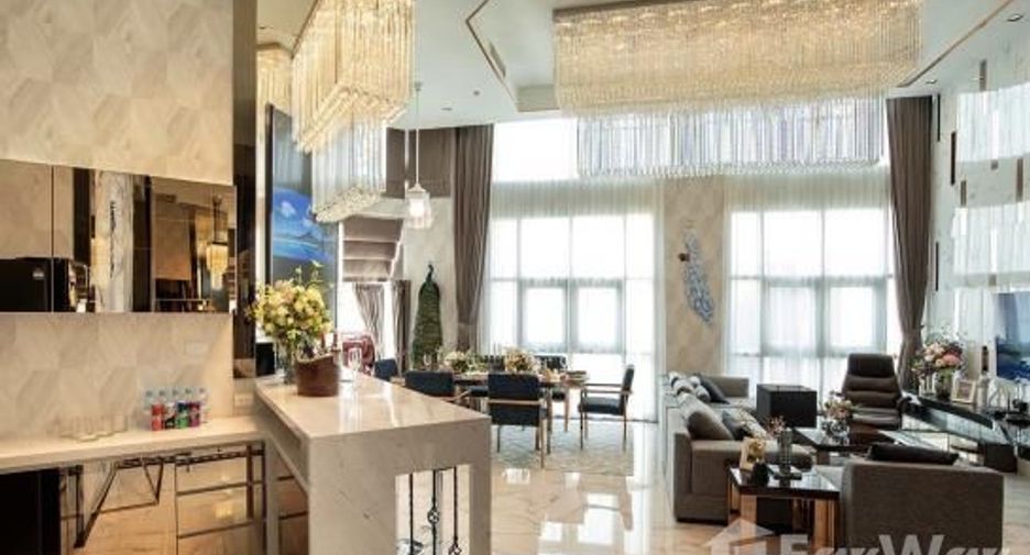 For sale 2 bed condo in Huai Khwang, Bangkok