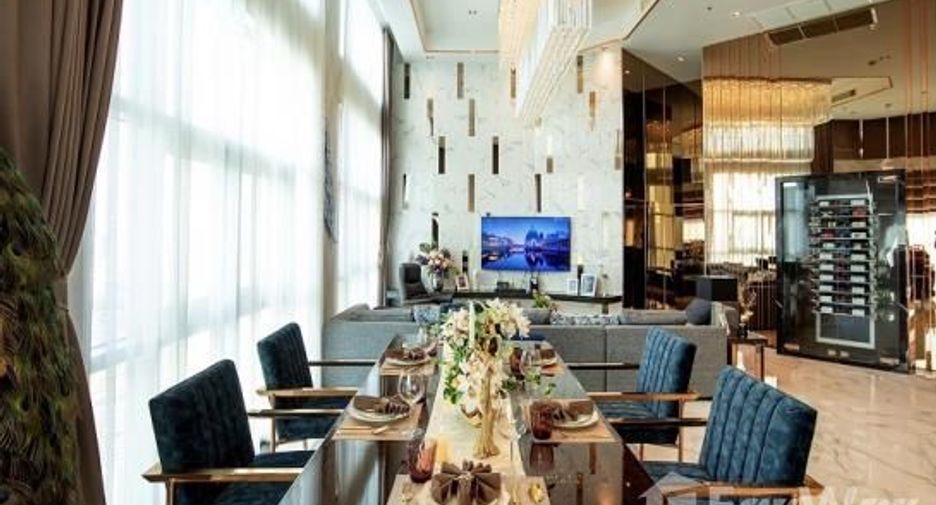 For sale 2 bed condo in Huai Khwang, Bangkok