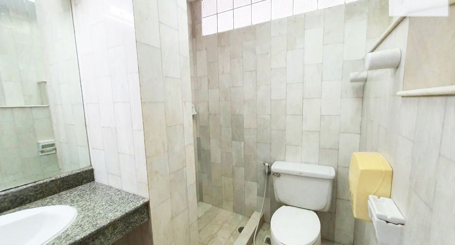 For sale 9 bed office in Bang Phlat, Bangkok
