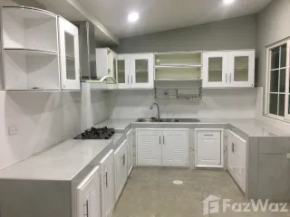 For sale 4 bed townhouse in Bueng Kum, Bangkok