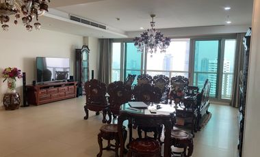 For rent 4 bed condo in Sathon, Bangkok