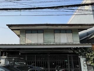 For sale 5 Beds house in Don Mueang, Bangkok