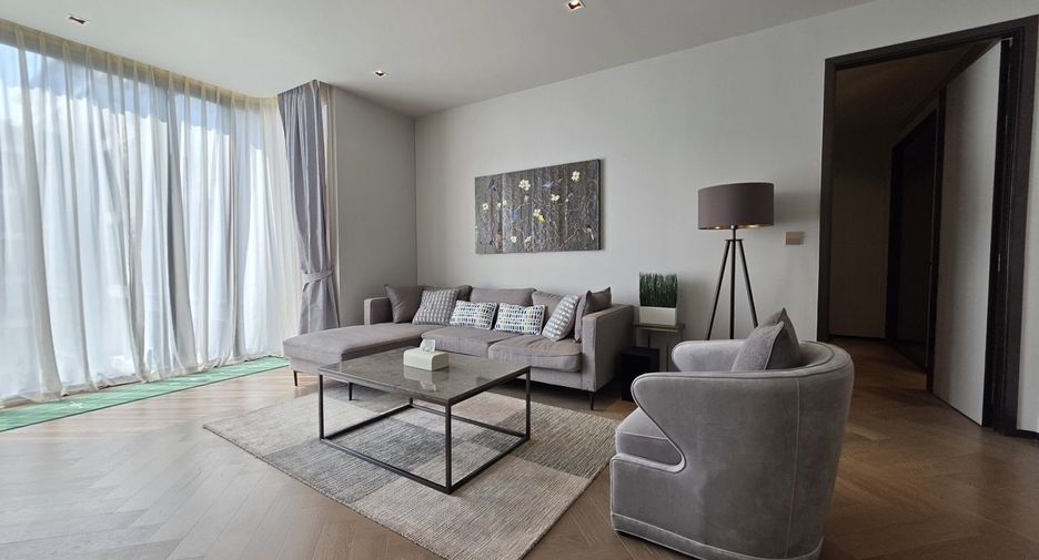 For rent 2 bed condo in Watthana, Bangkok