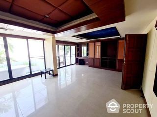 For sale 8 bed townhouse in Bang Lamung, Chonburi