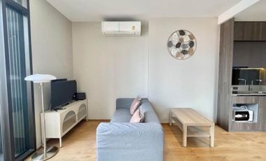 For rent 2 bed condo in Watthana, Bangkok