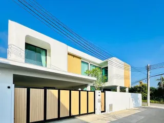 For rent 4 bed villa in Hang Dong, Chiang Mai
