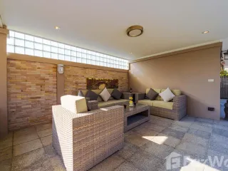 For sale 6 bed villa in Cha Am, Phetchaburi