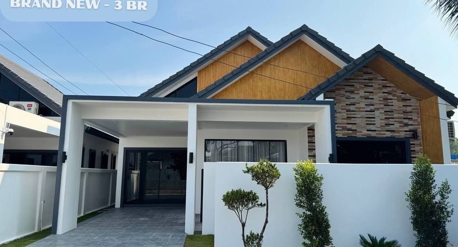 For rent 3 Beds villa in Mueang Phuket, Phuket
