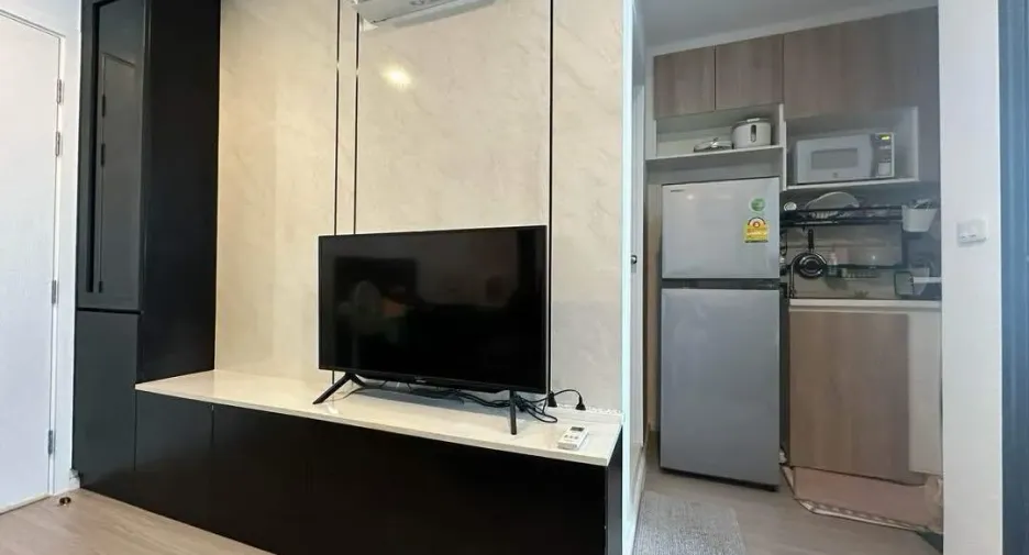 For rent 1 bed condo in Phaya Thai, Bangkok