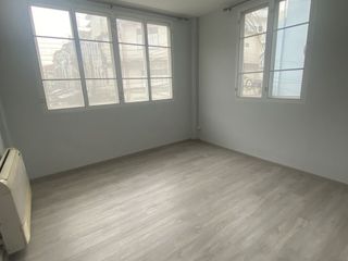 For sale 2 bed retail Space in Samphanthawong, Bangkok