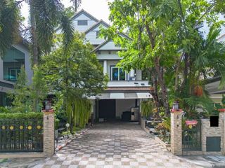 For sale 5 Beds house in Suan Luang, Bangkok