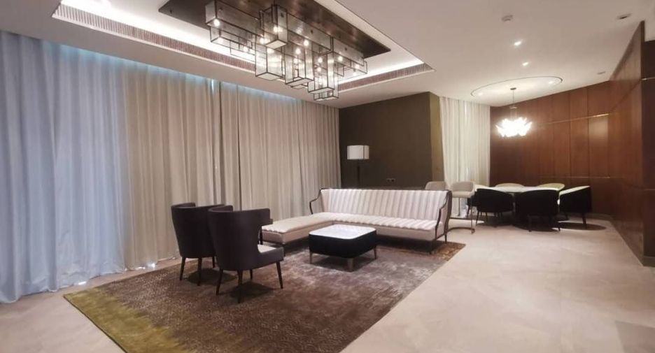 For sale 3 bed condo in Khlong San, Bangkok