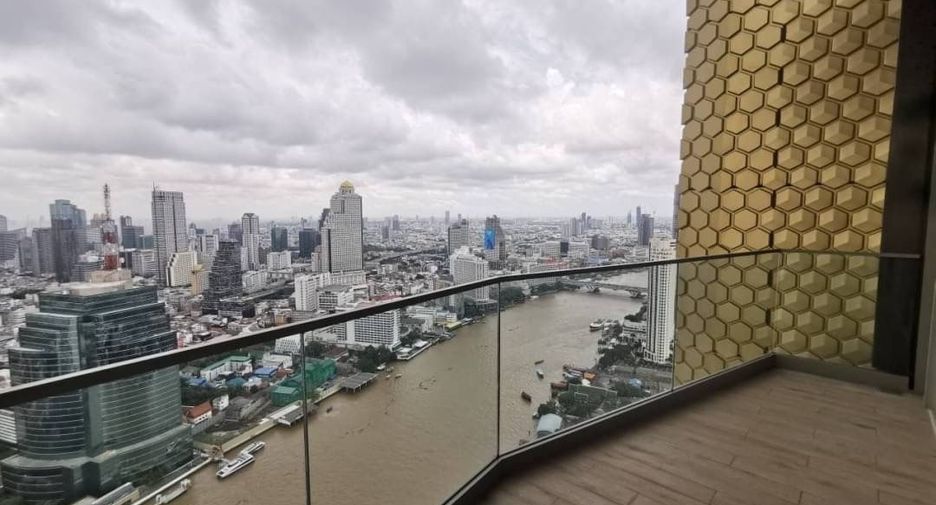 For sale 3 bed condo in Khlong San, Bangkok