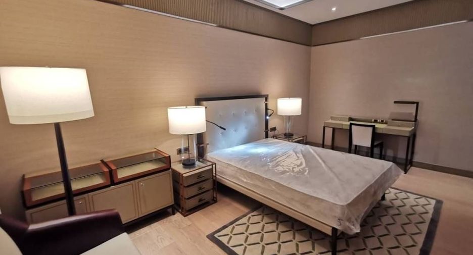 For sale 3 bed condo in Khlong San, Bangkok