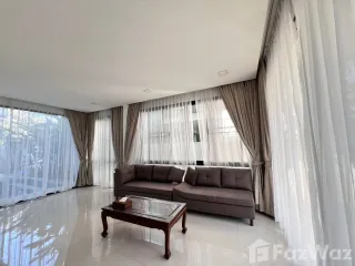For rent 5 bed villa in Mueang Chiang Mai, Chiang Mai