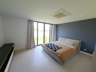 For sale 3 bed townhouse in Hua Hin, Prachuap Khiri Khan