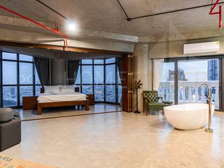 For sale 1 Beds house in Sathon, Bangkok