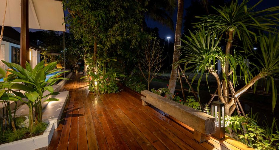 For rent and for sale 5 bedrooms house in Saraphi, Chiang Mai