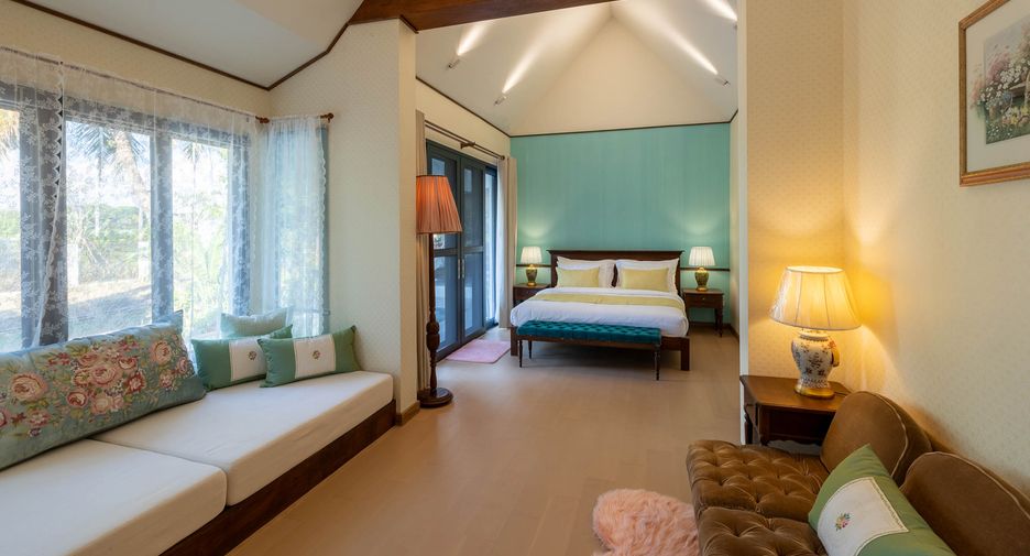 For rent and for sale 5 bedrooms house in Saraphi, Chiang Mai