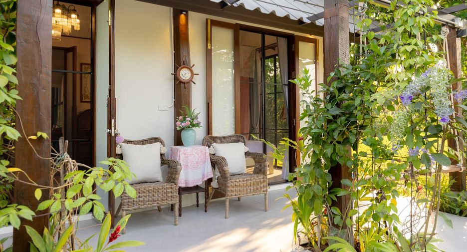 For rent and for sale 5 bedrooms house in Saraphi, Chiang Mai