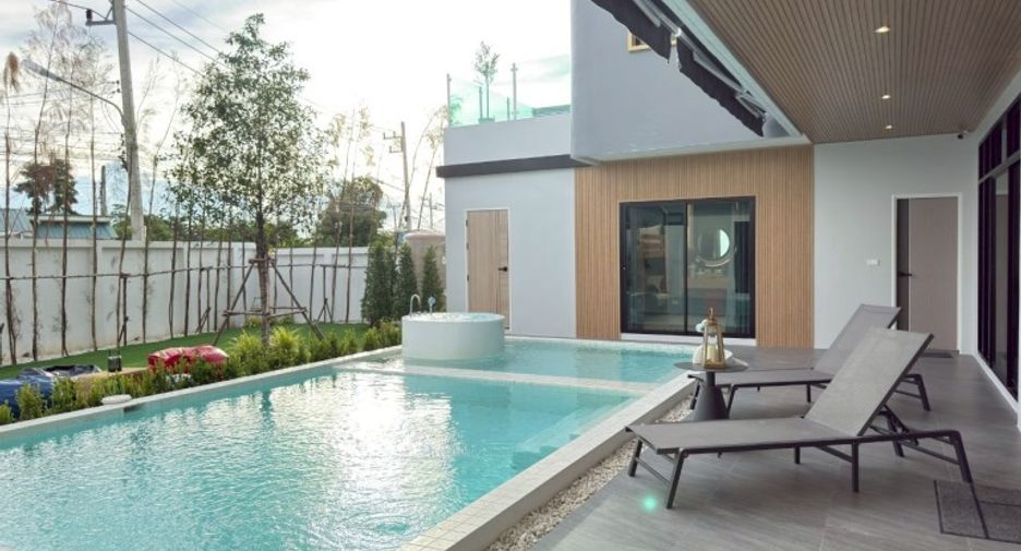 For sale 5 bedrooms house in Huay Yai, Pattaya