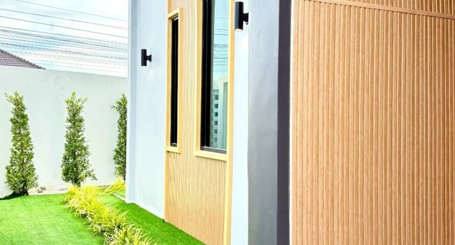 For sale 5 bedrooms house in Huay Yai, Pattaya