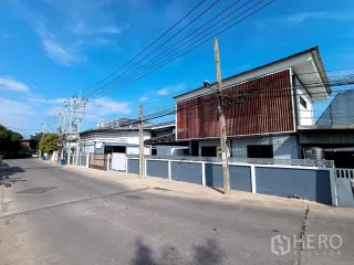 For rent and for sale warehouse in Bang Khun Thian, Bangkok
