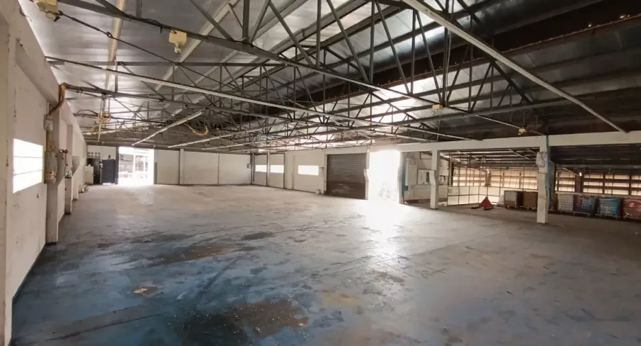 For rent そして for sale warehouse in Bang Khun Thian, Bangkok