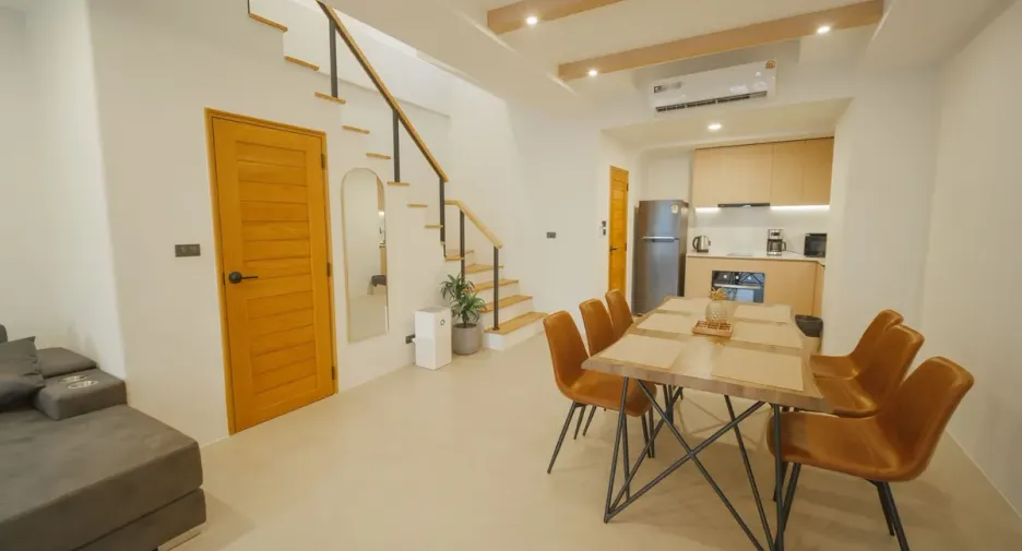 Casa adosada en alquiler y en venta de 3 habitaciones en North Pattaya, Pattaya