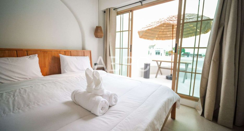 For rent and for sale 3 bedrooms townhouse in North Pattaya, Pattaya