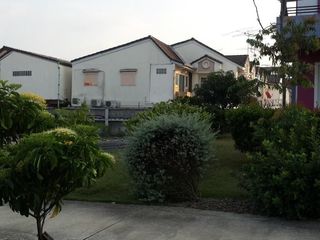 For sale 4 Beds house in Don Mueang, Bangkok