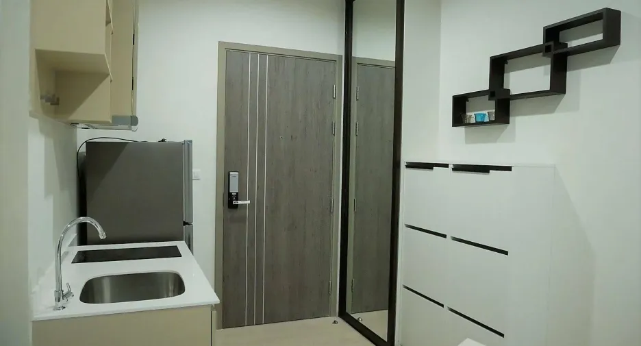 For sale 1 bed condo in Watthana, Bangkok