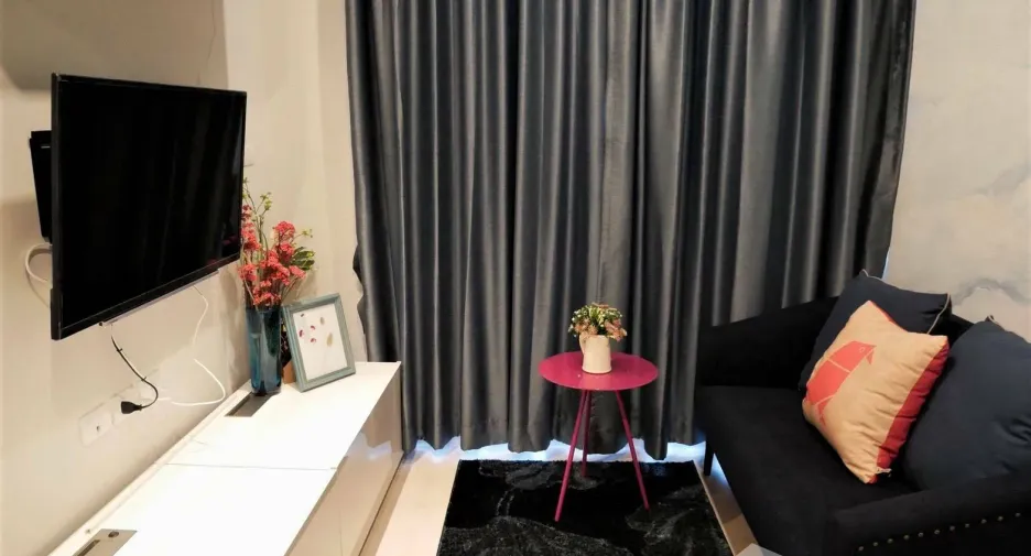 For sale 1 bed condo in Watthana, Bangkok