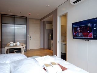 For sale studio condo in Khlong Toei, Bangkok
