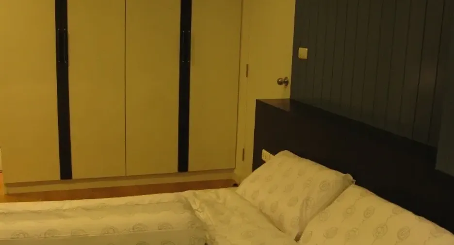 For rent 2 bed condo in Khlong Toei, Bangkok