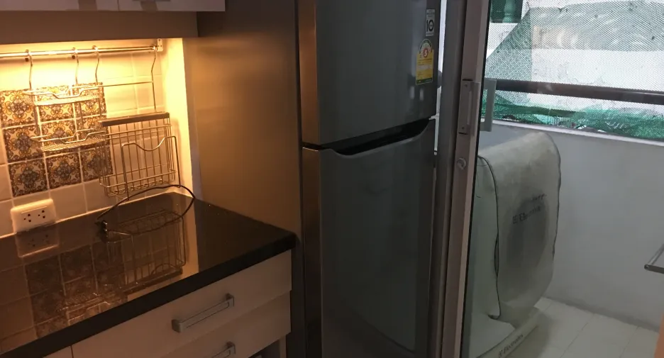 For rent 2 bed condo in Khlong Toei, Bangkok