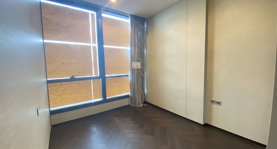 For rent 2 bed condo in Khlong Toei, Bangkok