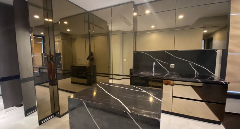 For rent 2 bed condo in Khlong Toei, Bangkok