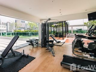 For sale 2 bed condo in Huai Khwang, Bangkok