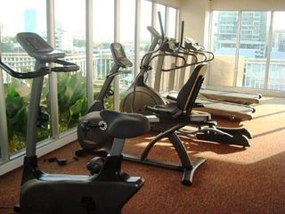 For rent studio condo in Khlong Toei, Bangkok