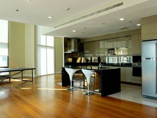 For rent 6 Beds condo in Khlong Toei, Bangkok