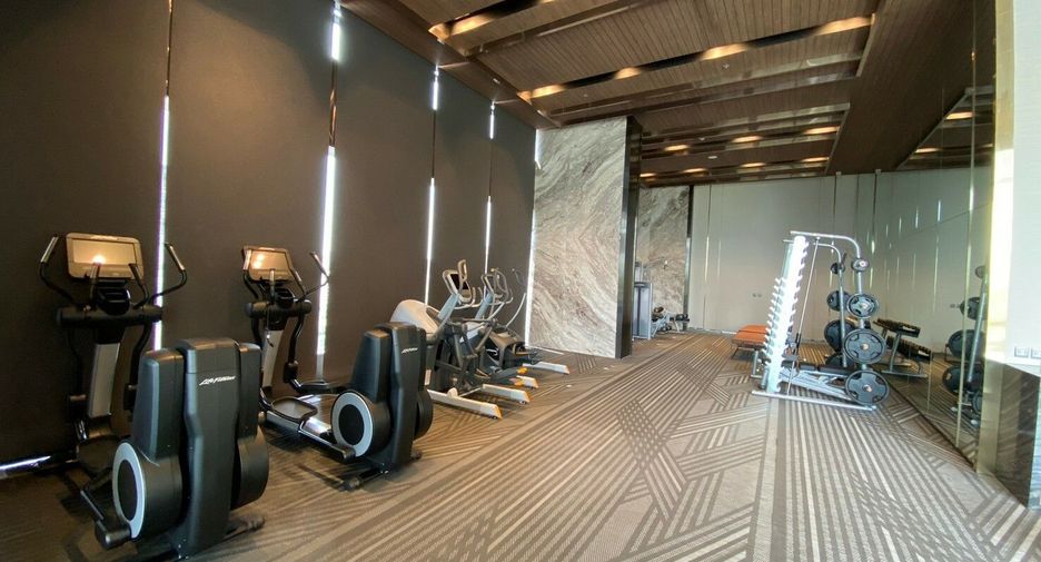 For sale 1 bed condo in Khlong Toei, Bangkok