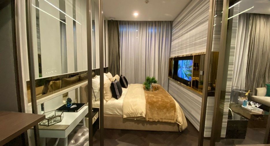 For sale 1 bed condo in Khlong Toei, Bangkok