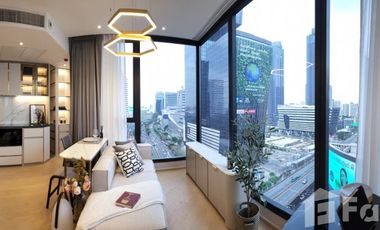 For sale 2 bed condo in Huai Khwang, Bangkok