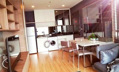 For sale 1 bed condo in Khlong Toei, Bangkok