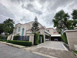 For sale 5 Beds house in Taling Chan, Bangkok