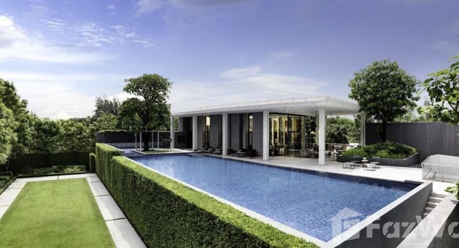 For sale 5 bed house in Huai Khwang, Bangkok